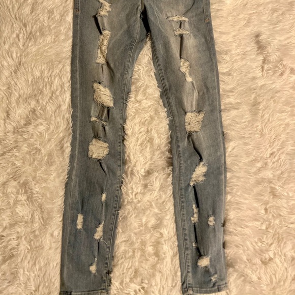 Good American Jeans - Picture 8 of 12